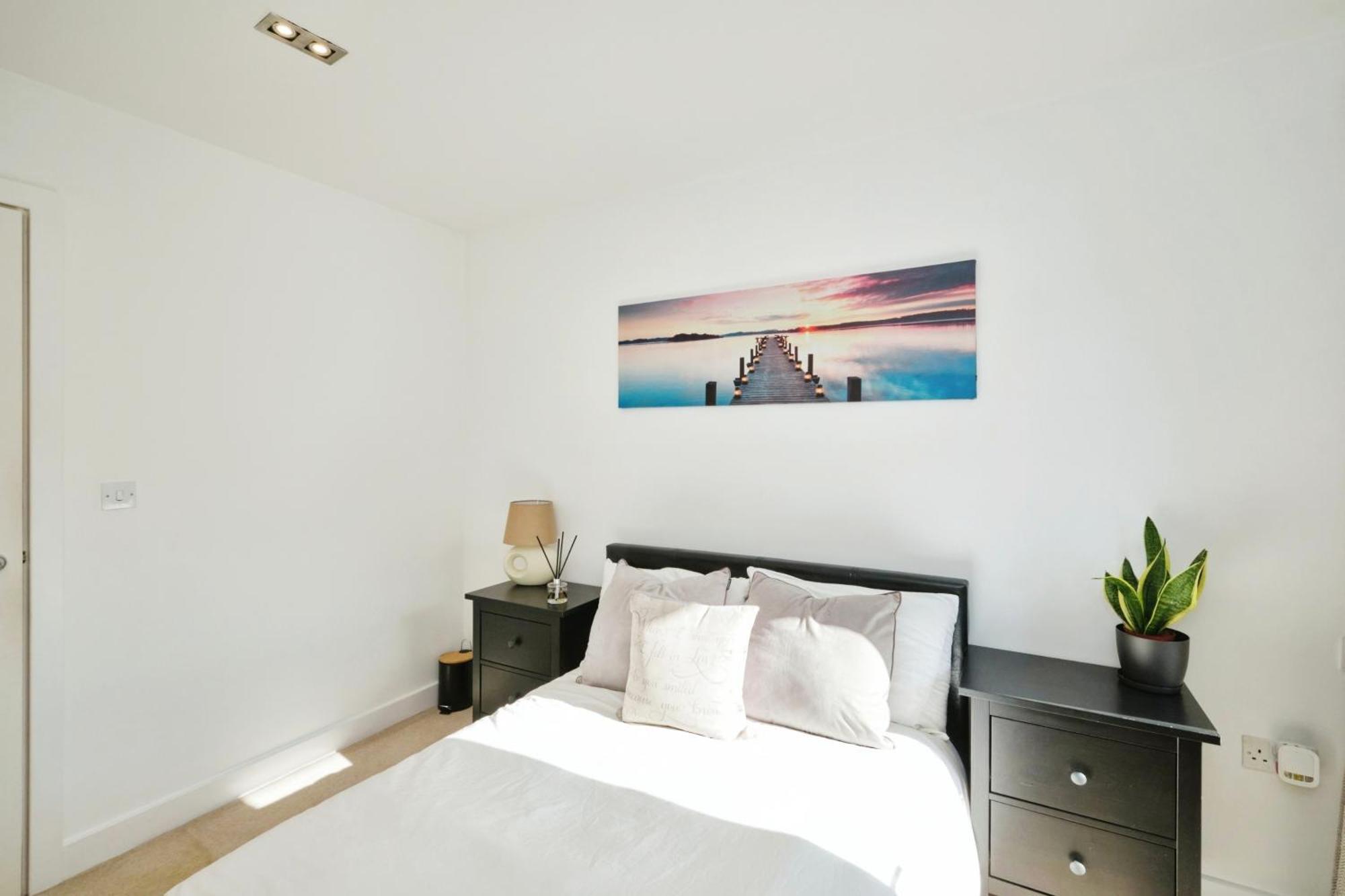 Apartment Central 2 Bed Flat With Big Balcony